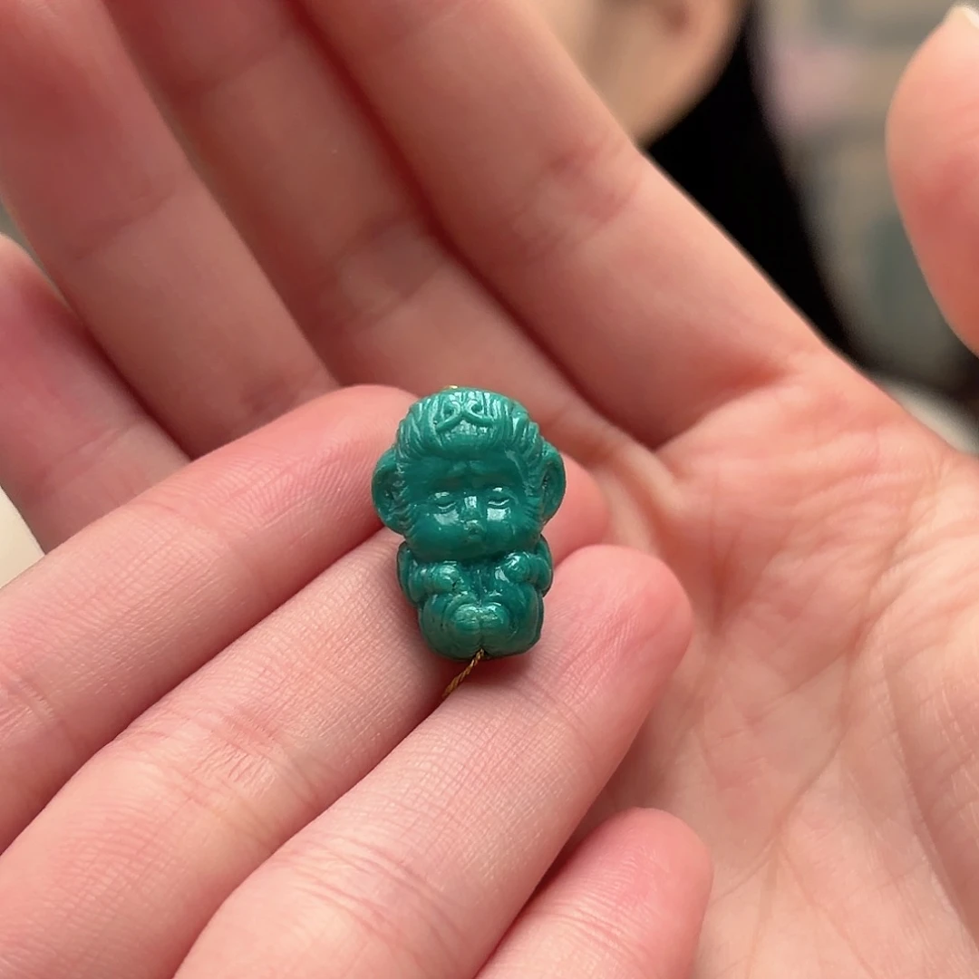 绿松石未镶嵌颈饰