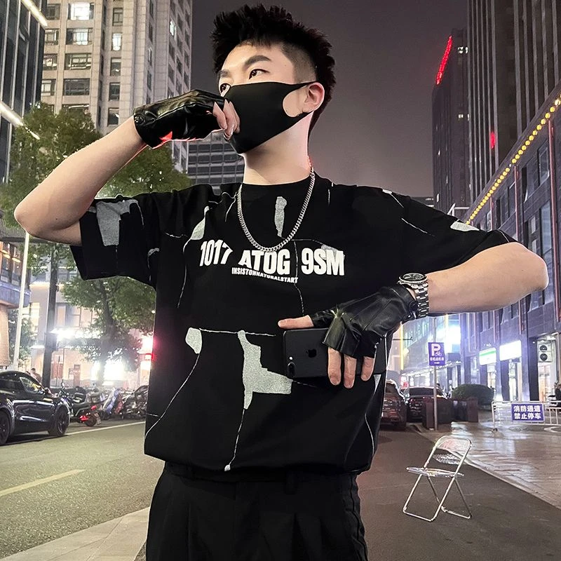 男士短袖t恤夏季2025新款设计感潮牌痞帅男装圆领字母印花半袖薄T