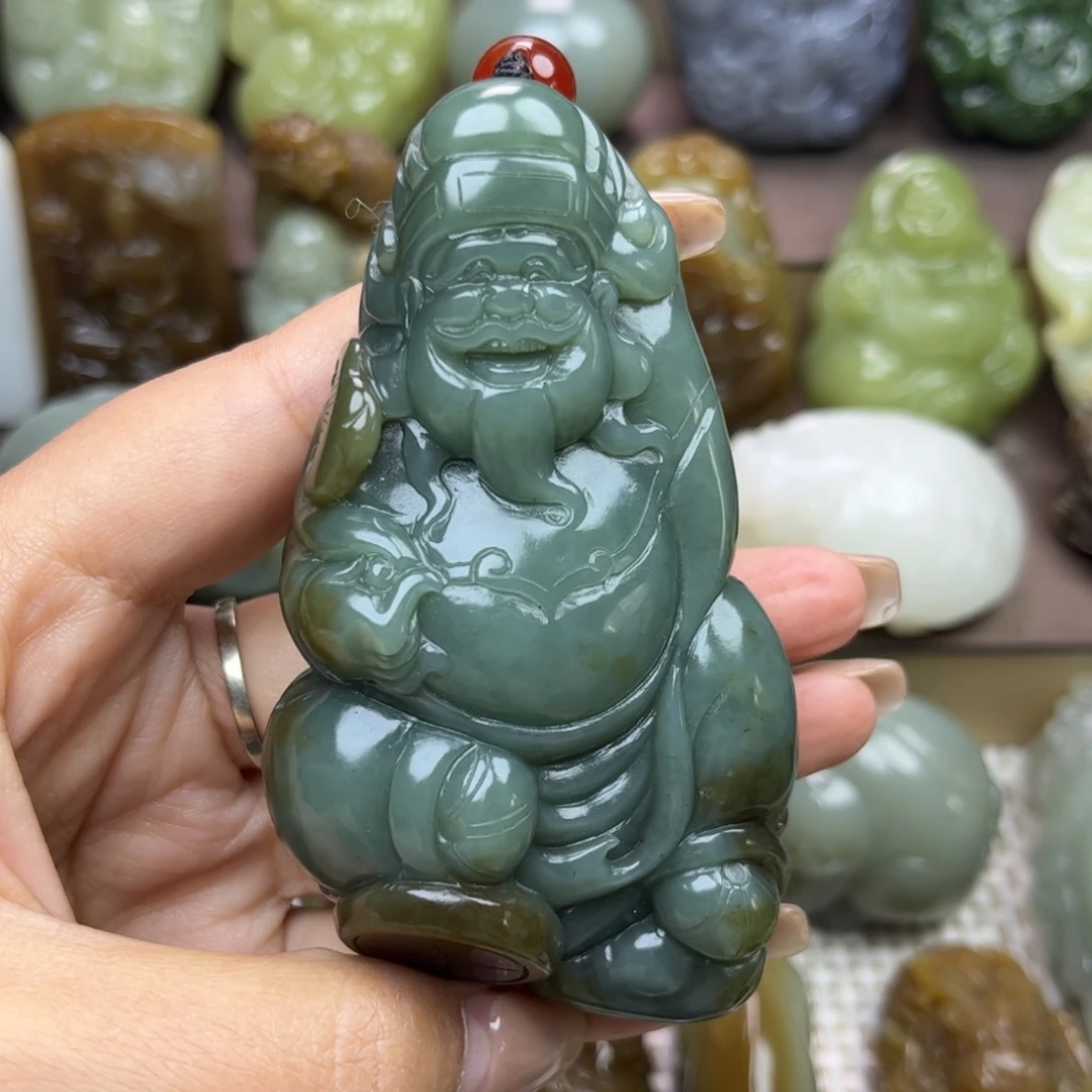 和田玉未镶嵌把件