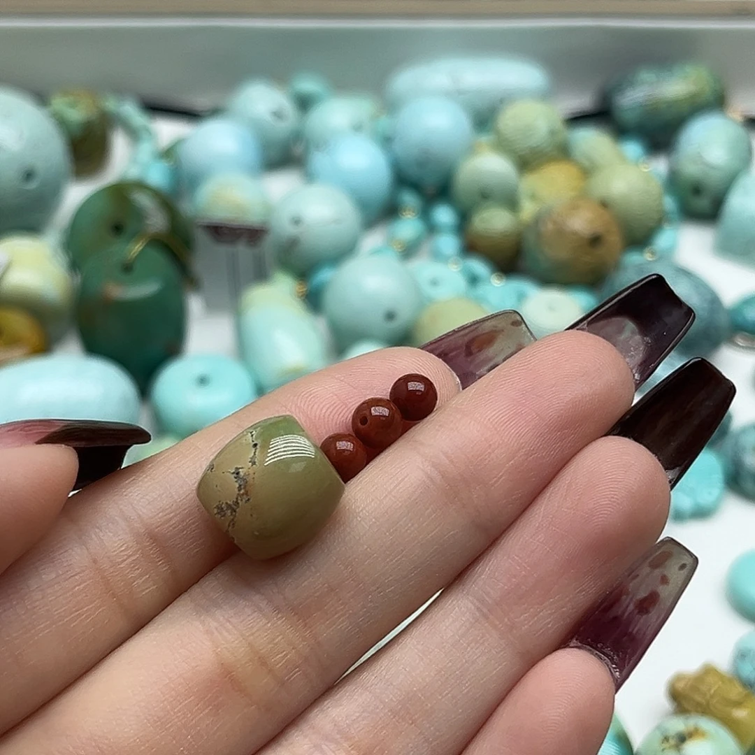 绿松石未镶嵌珠宝奇石