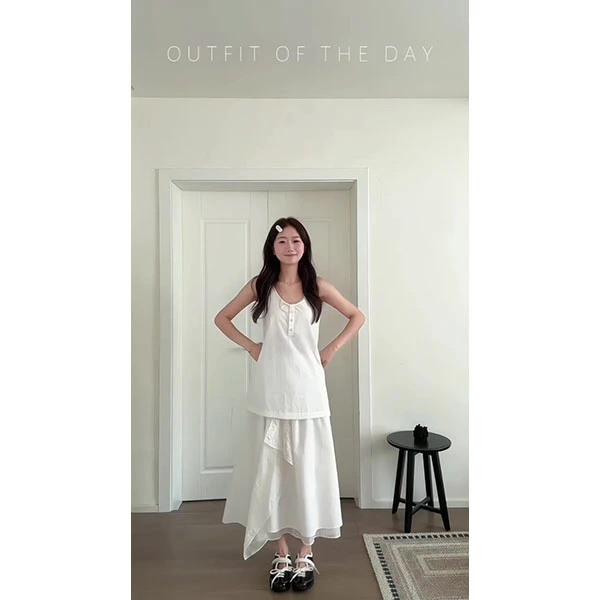 休闲慵懒背心套装女夏季松弛感白色简约时尚小众百搭半身裙两件套