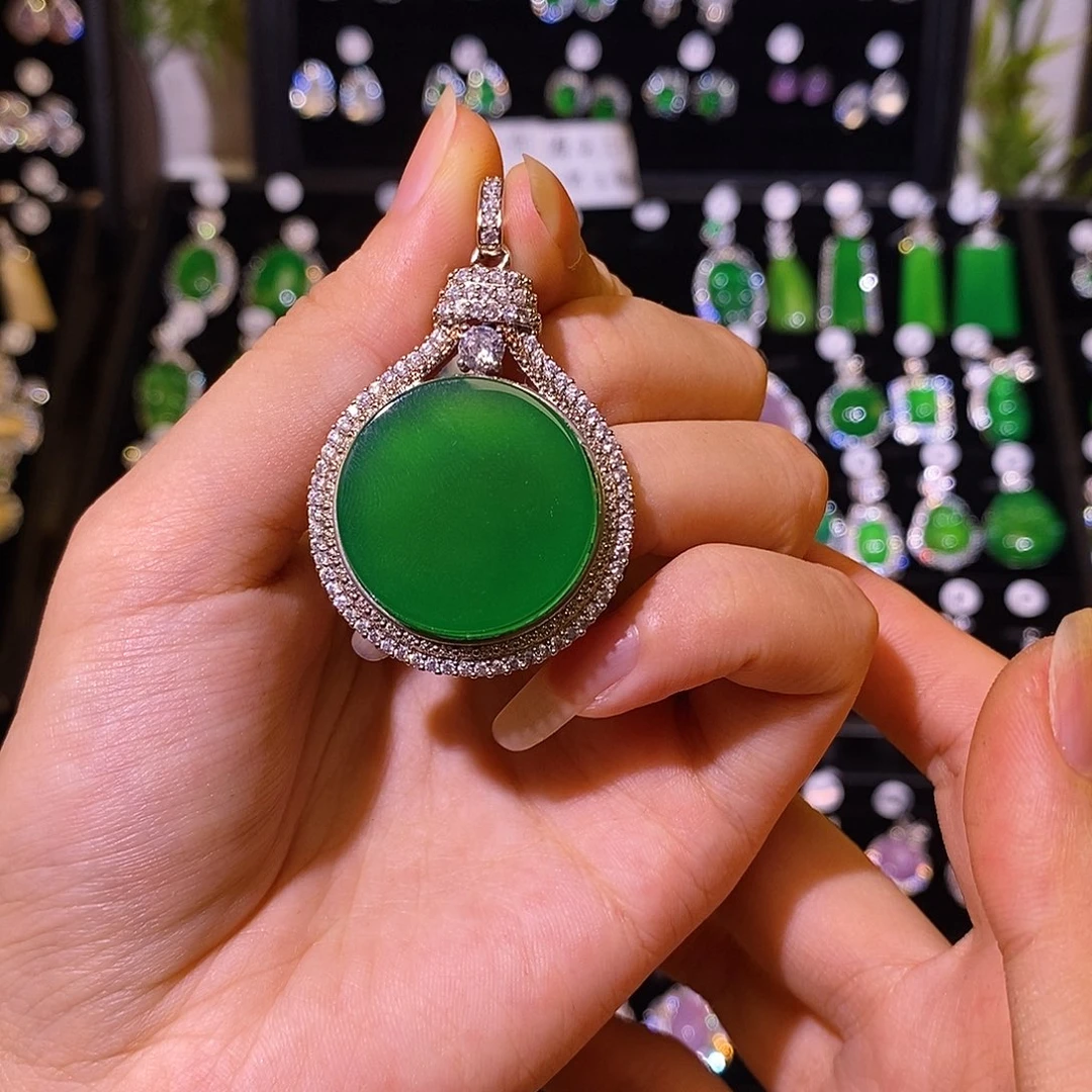 玛瑙/玉髓颈饰合金