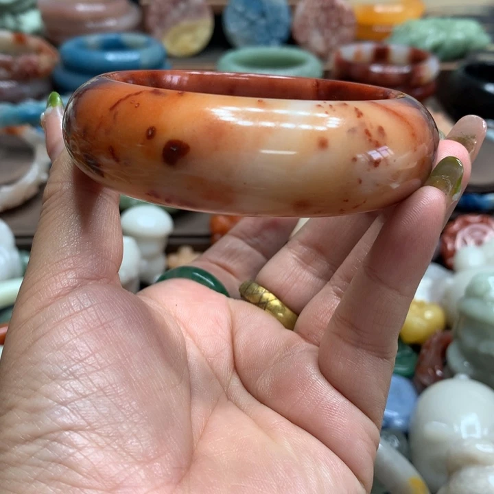 ****K石英质玉(黄龙玉)合金颈饰