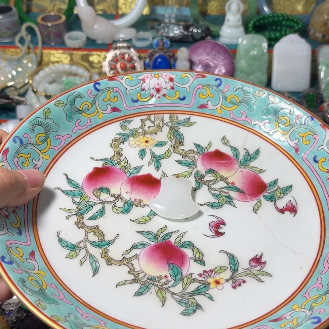 布***衣闪购商品，一对一讲解