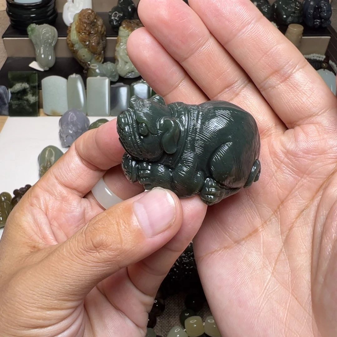 未镶嵌和田玉把件