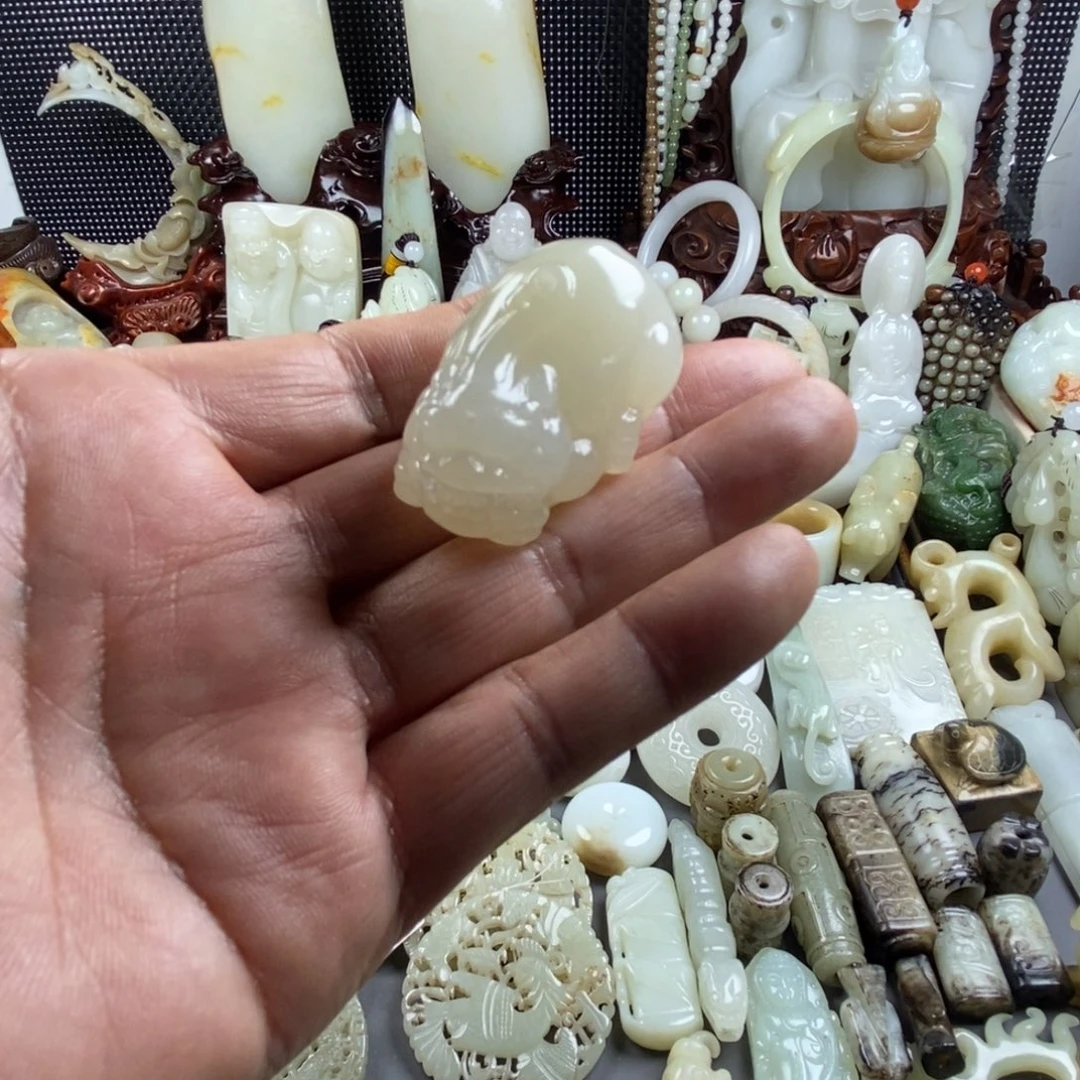 和田玉（糖玉）未镶嵌颈饰