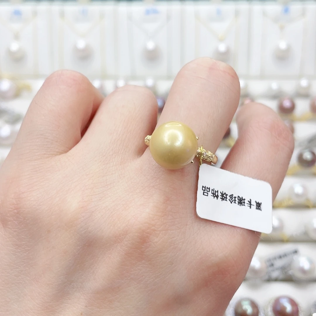 淡水珍珠吊坠(赠链)未镶嵌