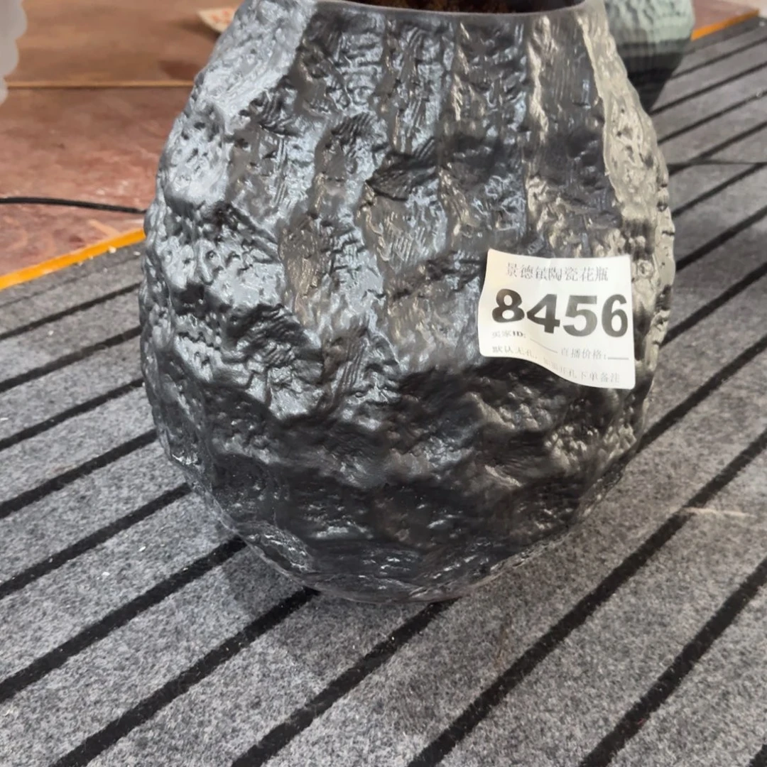 麦***I摆件景德镇高温花瓶编码8486高35口15默认无孔