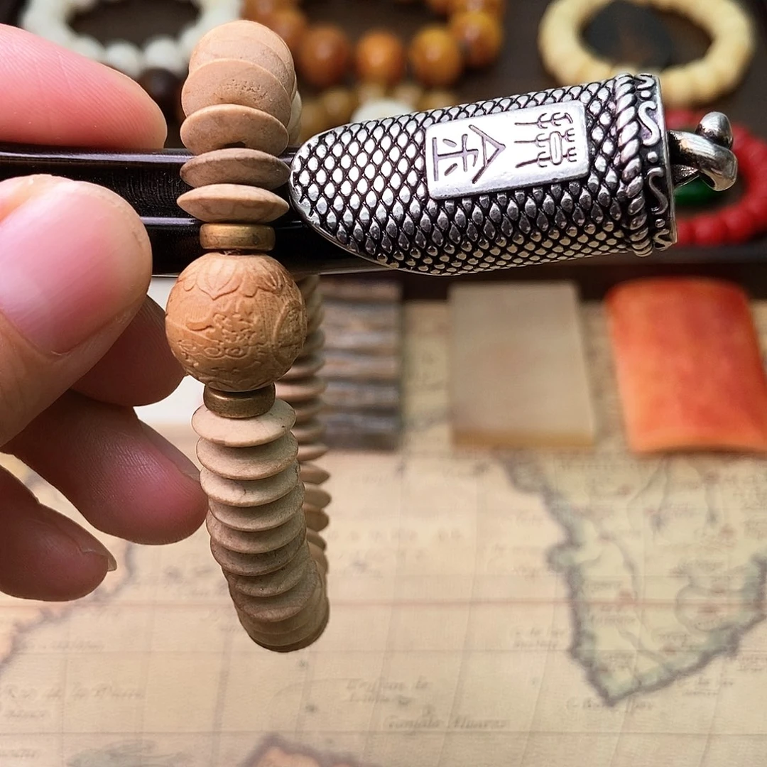 大叶紫檀（黑酸枝木类）