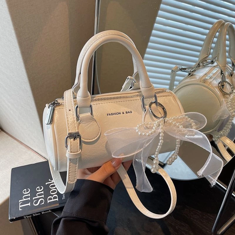 高级感包包女式2025新款银色手提包流行红色单肩包时尚通勤斜挎包