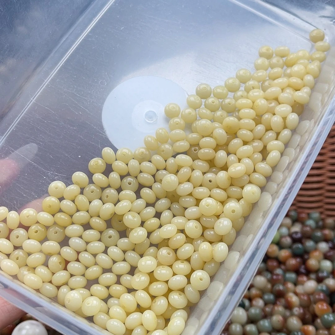白玉菩提吊坠z微瑕9mm/108颗