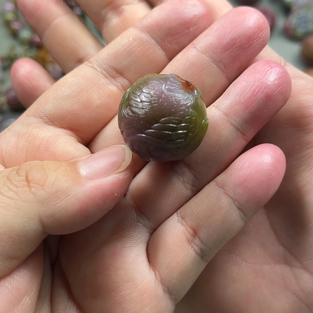 未镶嵌配饰南红玛瑙