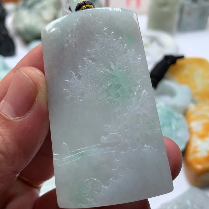 翡翠未镶嵌颈饰保真天然a货翡翠