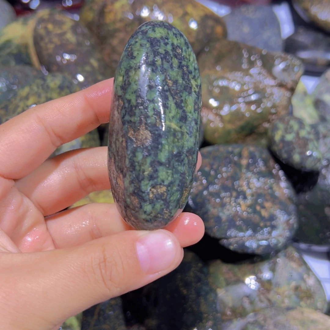 未镶嵌蛇纹石玉西藏藏玉药王石独*