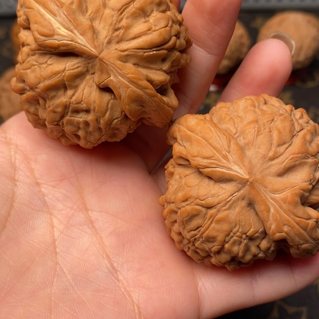 吊坠文玩核桃及*雨龙鼎50