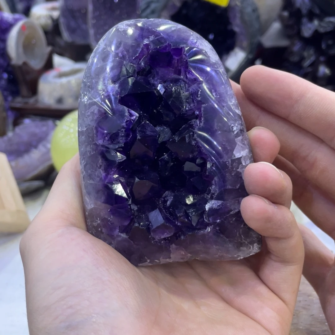 未镶嵌珠宝半成品水晶