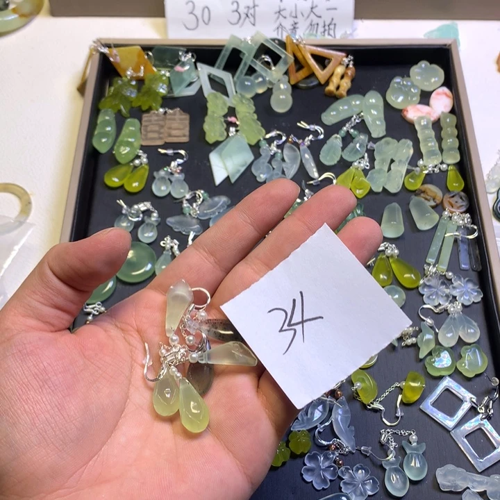 咸***糖蛇纹石玉合金发饰