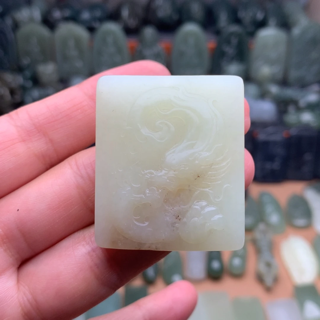 和田玉未镶嵌颈饰挂件65