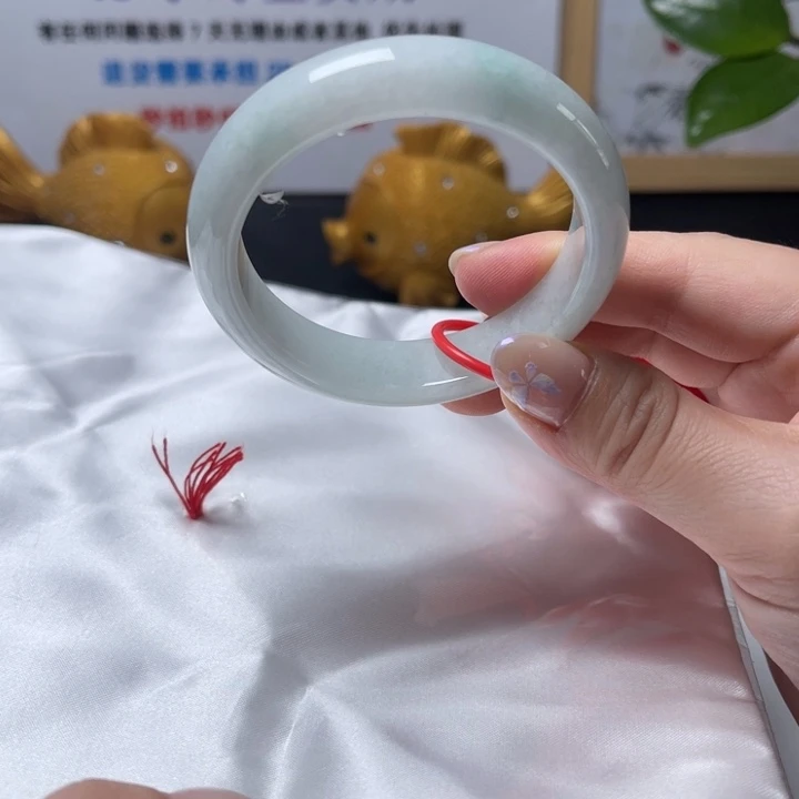 未镶嵌手镯翡翠正圈 有纹裂