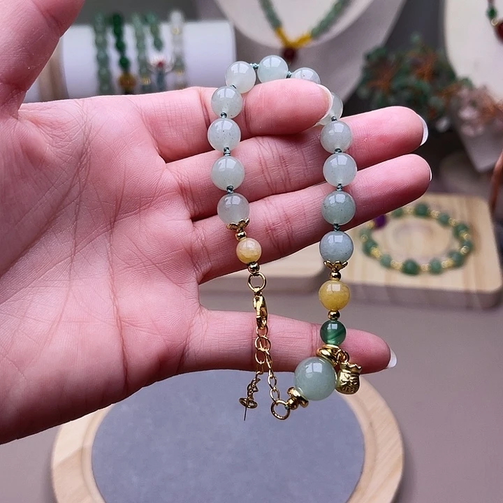 石英质玉合金手饰