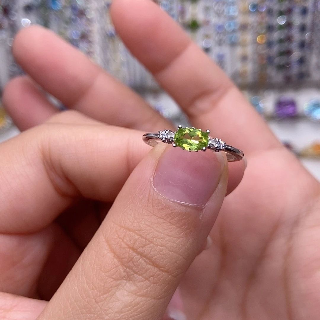 戒指银S925镶嵌橄榄石