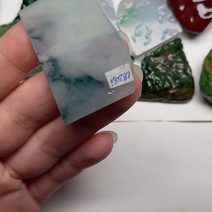 翡翠未镶嵌颈饰缅甸天然翡翠