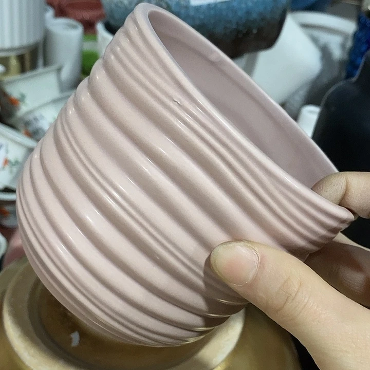 陶盆有孔 瑕疵针孔漏釉介意勿拍外口 12外高10