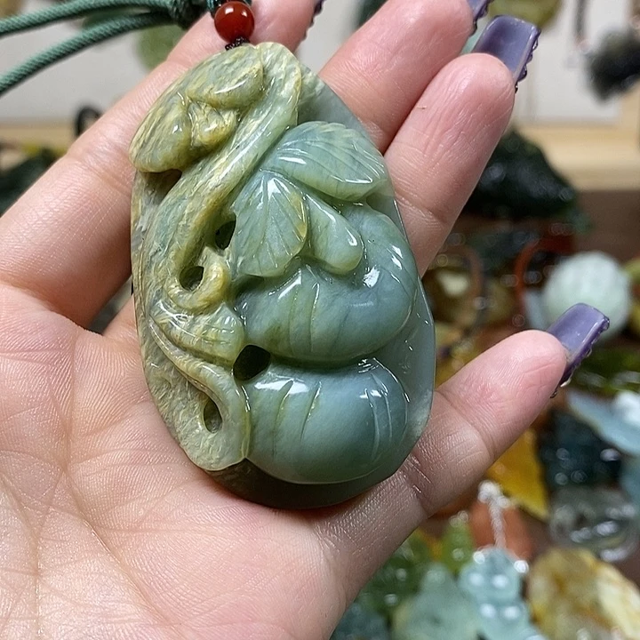 蛇纹石玉手把未镶嵌