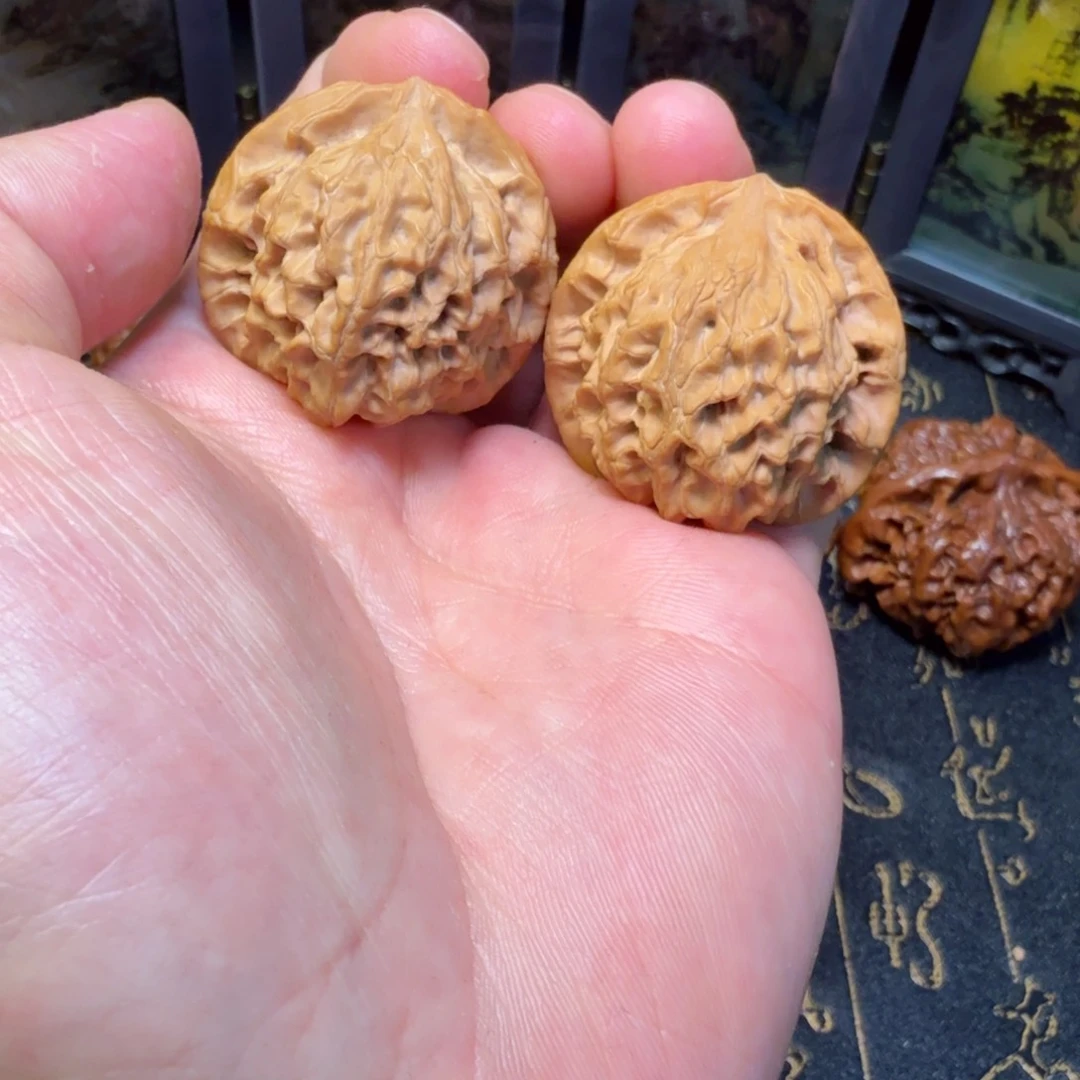 文玩核桃吊坠核王36