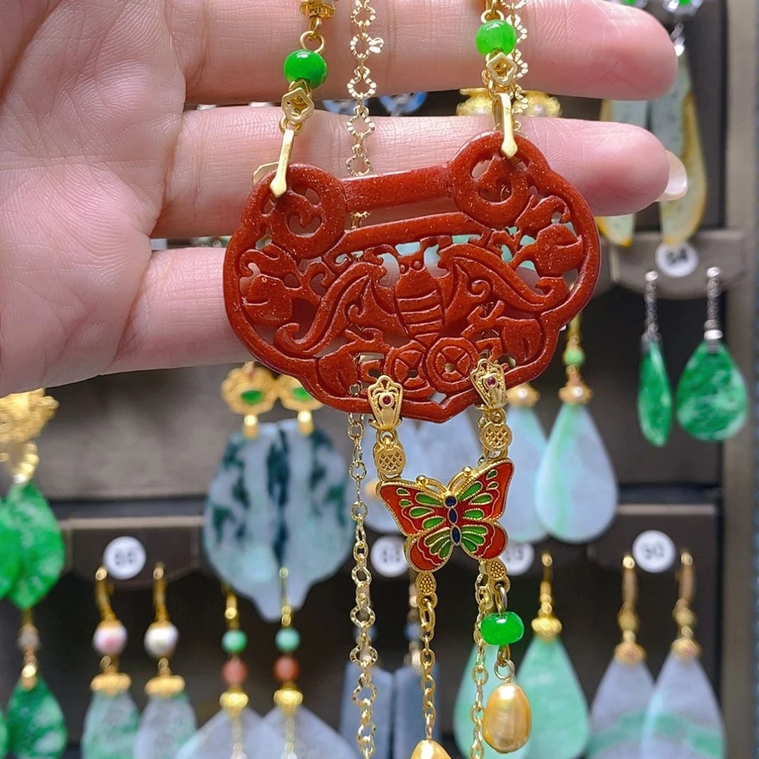 未镶嵌翡翠耳饰翡翠