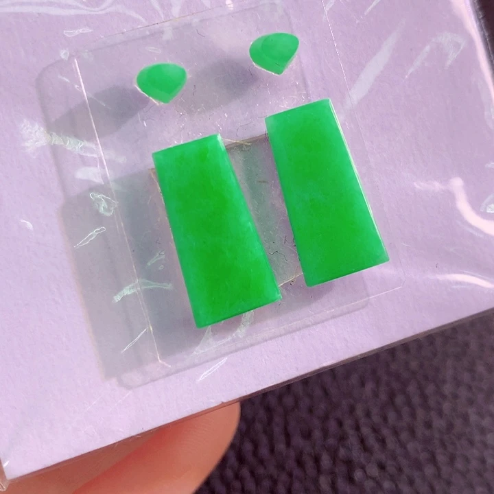 定制翡翠未镶嵌翡翠