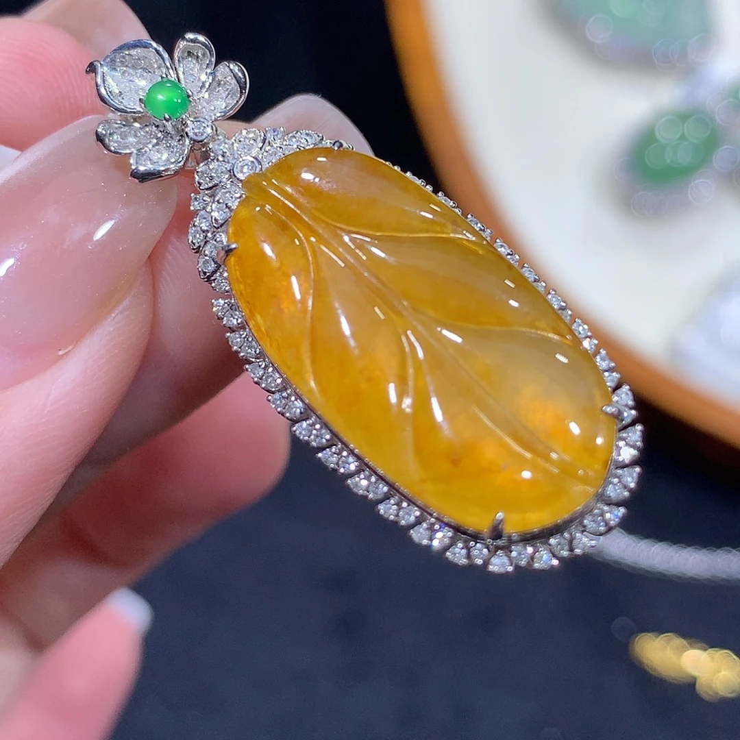 翡翠18K金镶嵌吊坠(不含链)