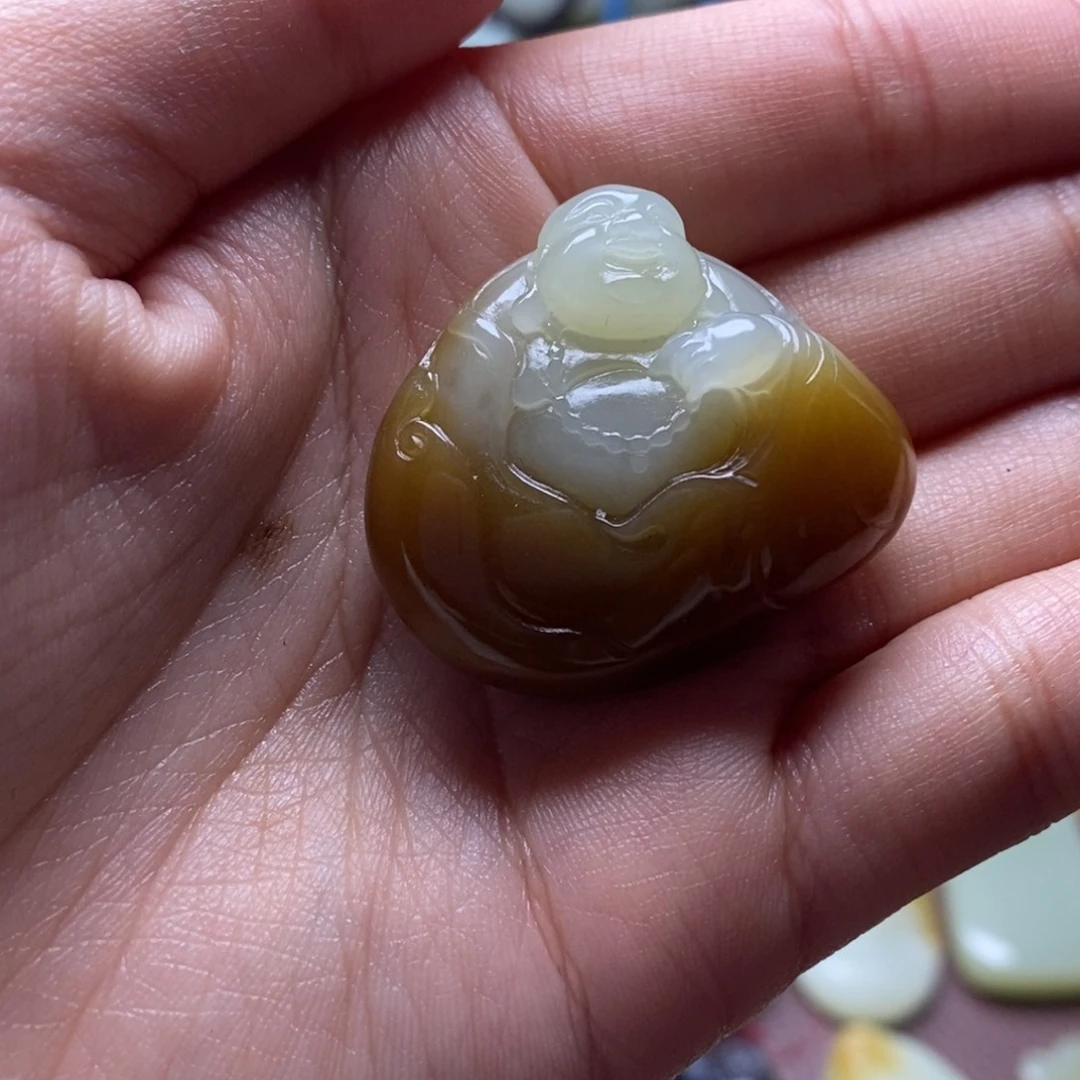 吊坠(不含链)未镶嵌和田玉（糖玉）浠***?