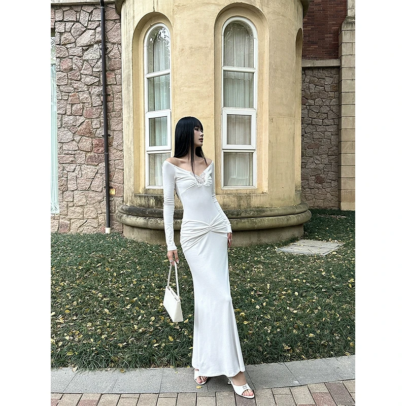 VENUIE【蝴蝶效应】白色气质收腰长袖镂空蝴蝶设计感连衣裙01191