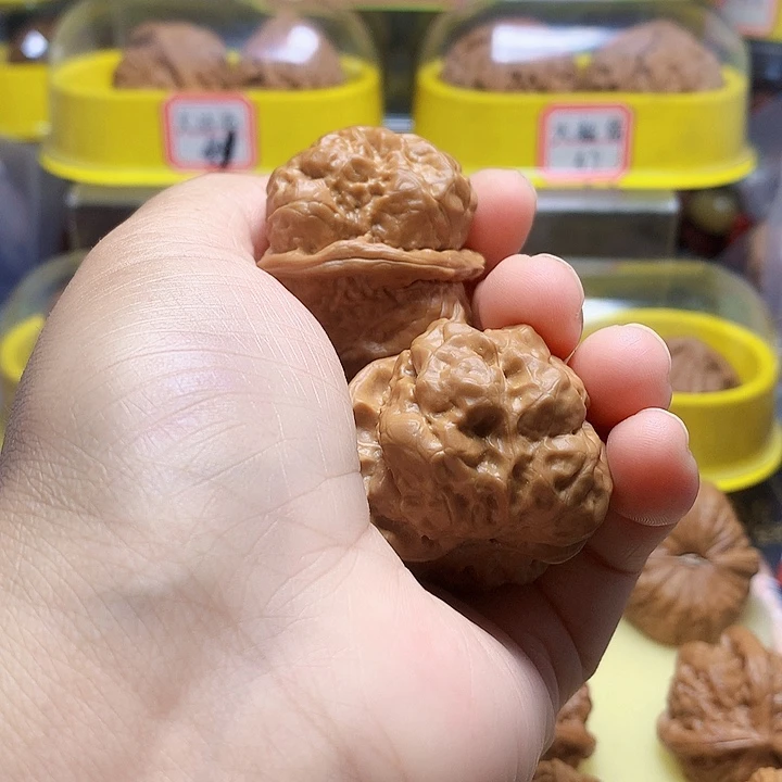 文玩核桃把件阳*蛤蟆