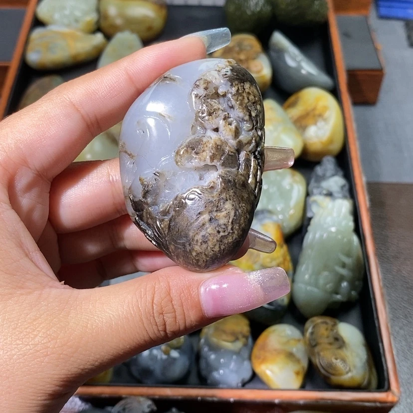 【闪购商品】和田玉未镶嵌颈饰农*士