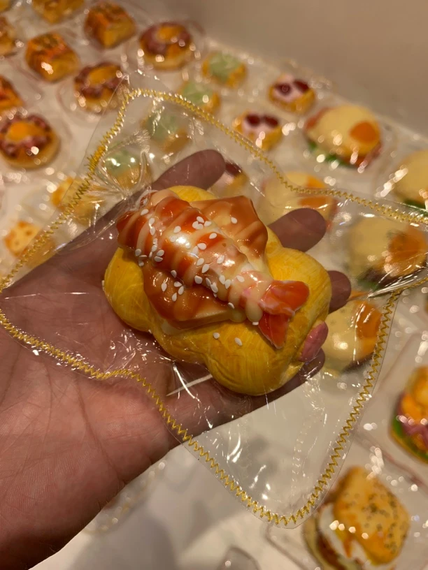 鲜虾芝士肠仔包 奶油泥捏捏乐解压玩具（原价33