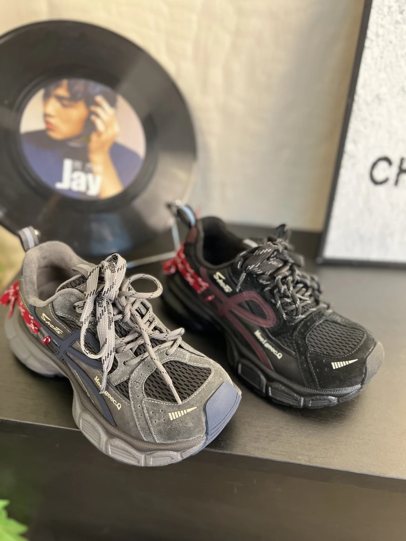 老爹秋冬新款女鞋运动休闲鞋增高系带真皮5589