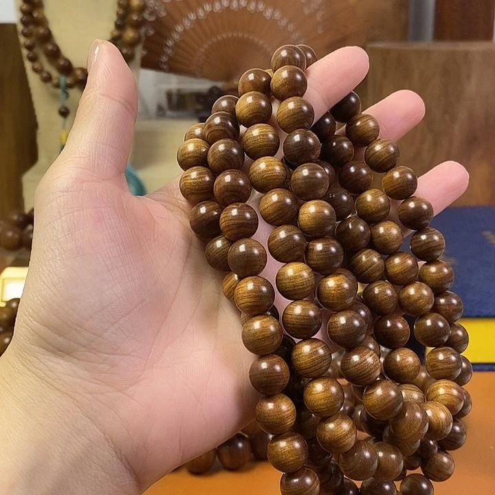 檀香木老山檀香黑肉沉水1.2/108颗