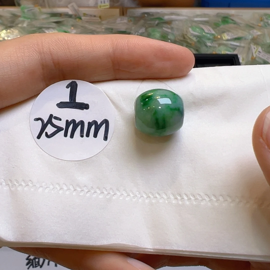 吊坠(不含链)18K金镶嵌翡翠