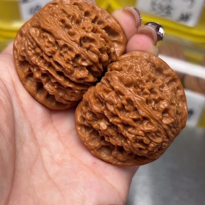 文玩核桃吊坠46-17668-02