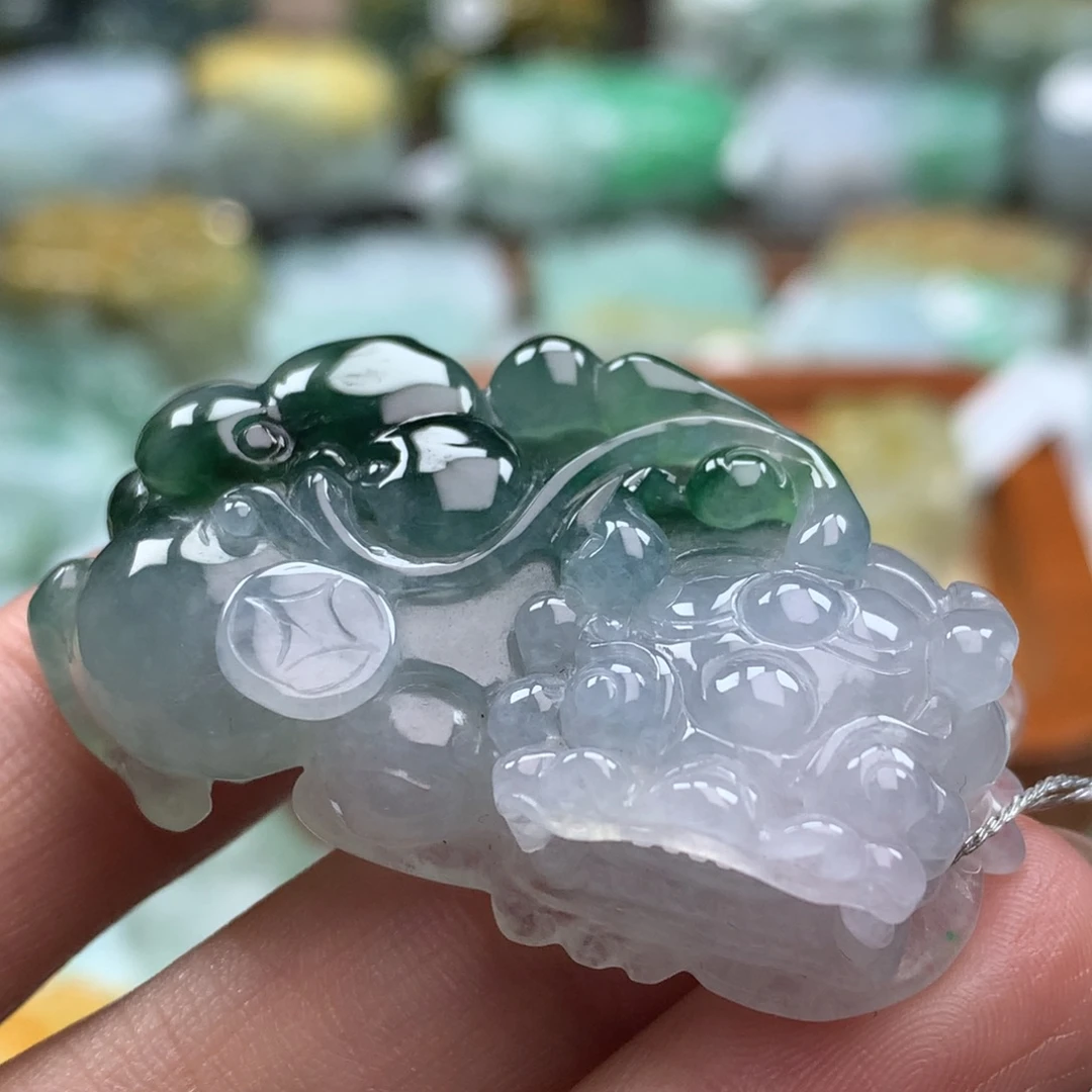 翡翠未镶嵌颈饰貔貅23