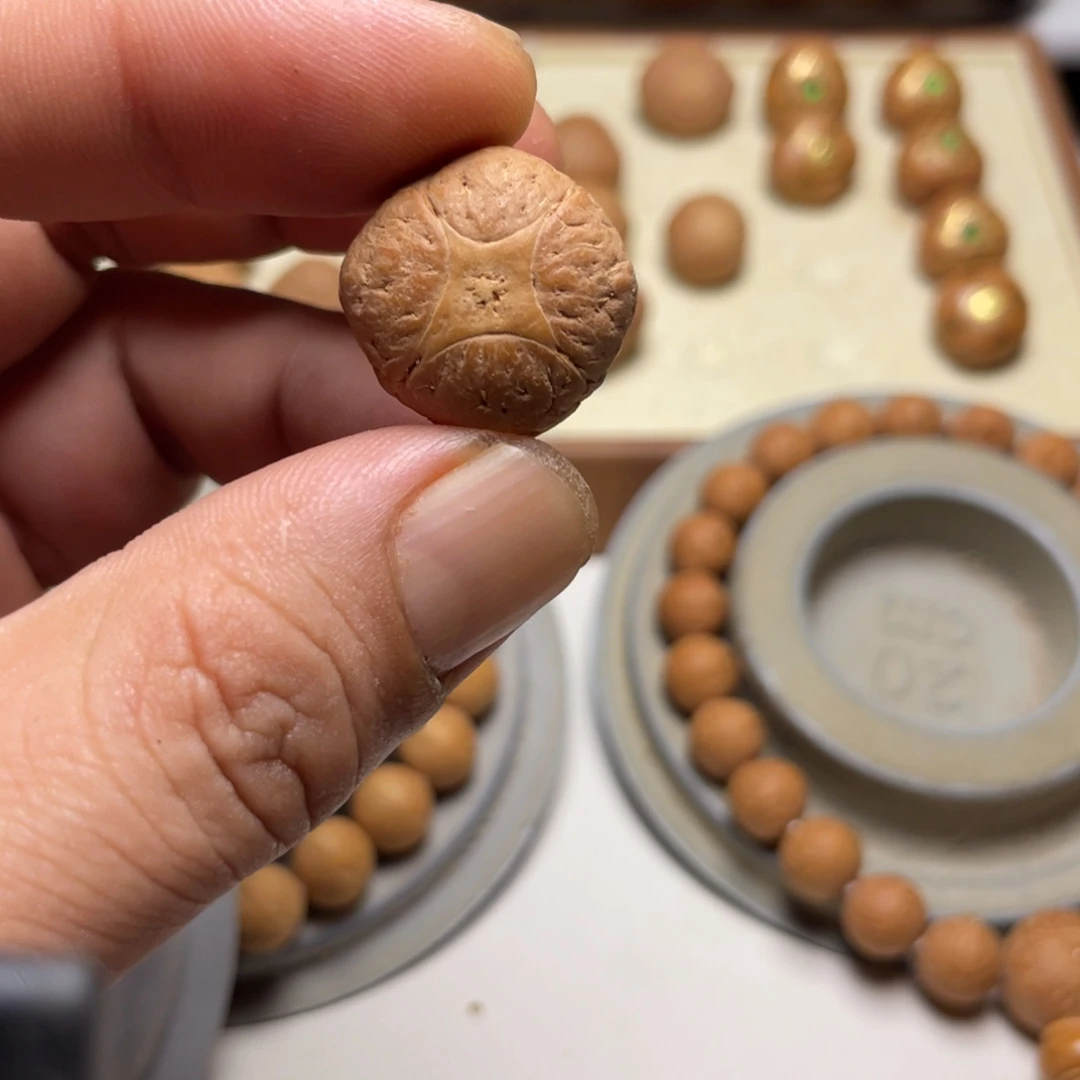 痞***坏凤眼菩提手串麒麟