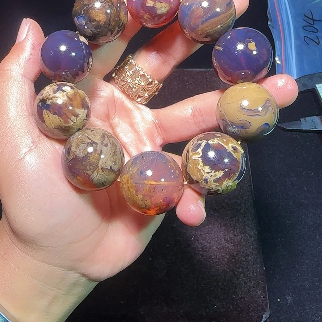 琥珀未镶嵌裸石琥珀