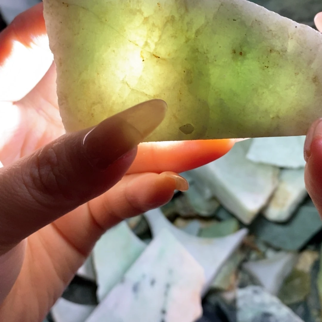 颈饰未镶嵌翡翠天然翡翠