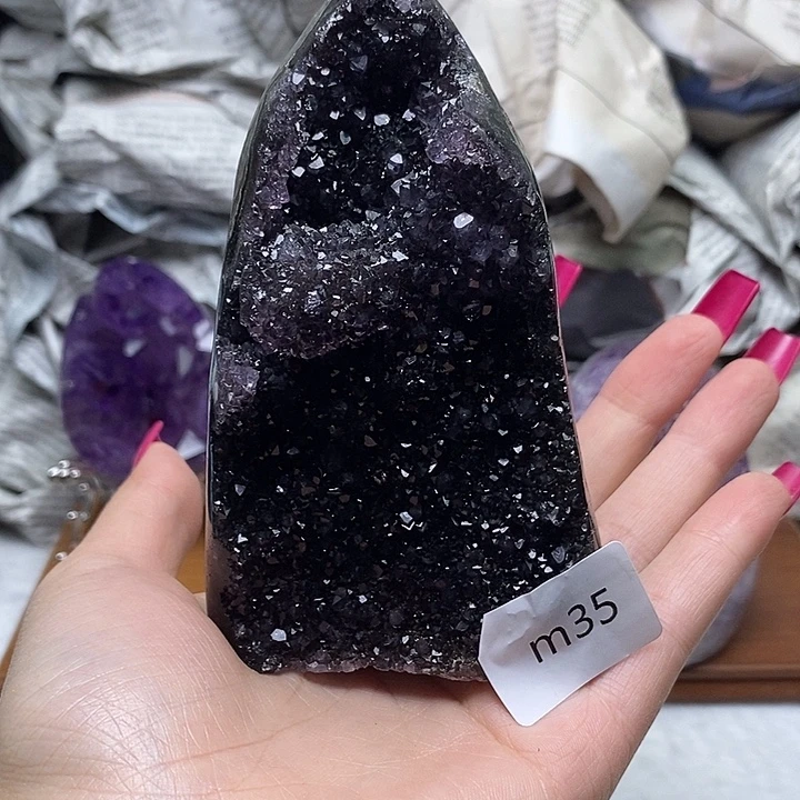 紫晶未镶嵌大型摆件（非配饰）