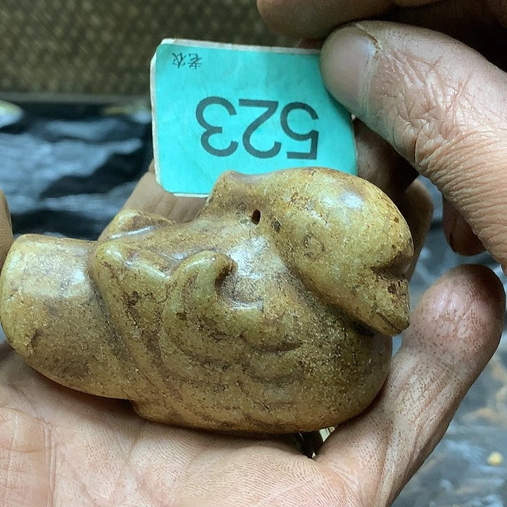 未镶嵌和田玉挂件