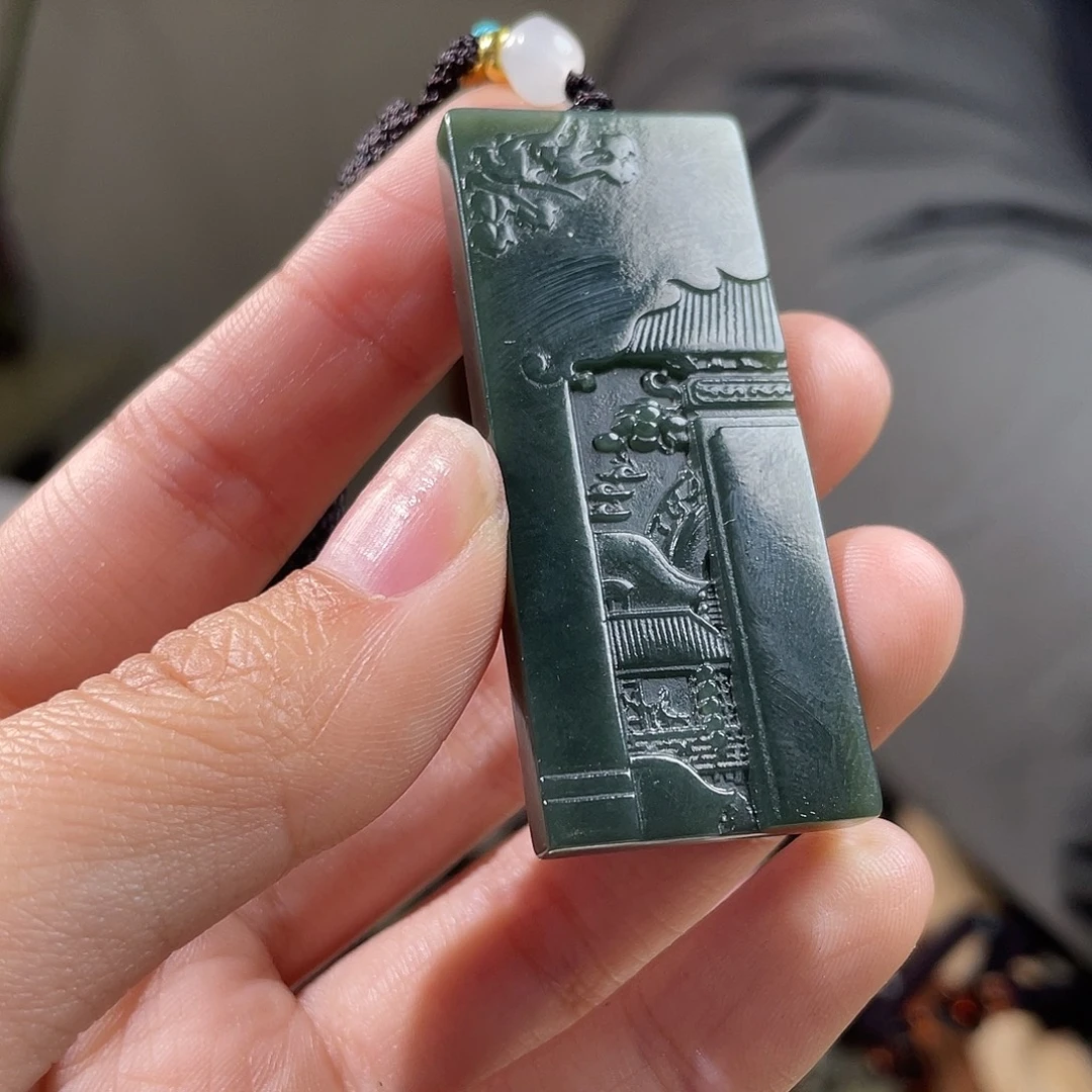 和田玉未镶嵌颈饰