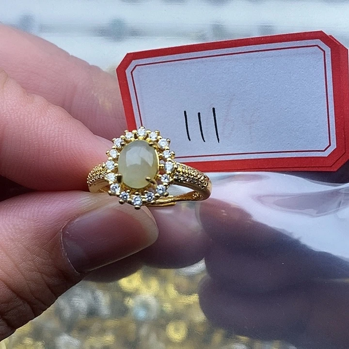 翡翠未镶嵌戒指111