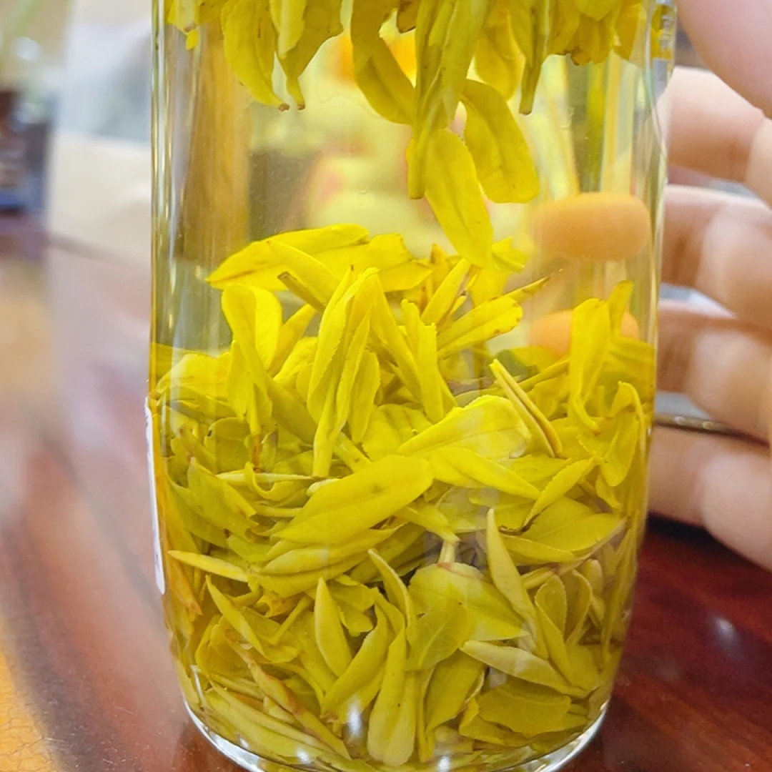 1.4.8奶香黄金芽茶片！中黄品种！茶汤醇厚！回甘甜！4泡！绿茶